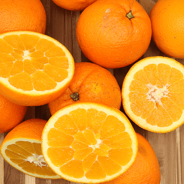 Buy sweet, juicy Algarve oranges 10 kg plus 10% free. Fresh citrus fruits grown under the Algarve sun, perfect for juice and healthy snacking.