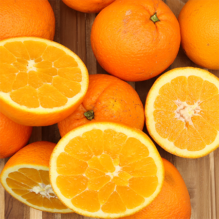Buy sweet, juicy Algarve oranges 10 kg plus 10% free. Fresh citrus fruits grown under the Algarve sun, perfect for juice and healthy snacking.
